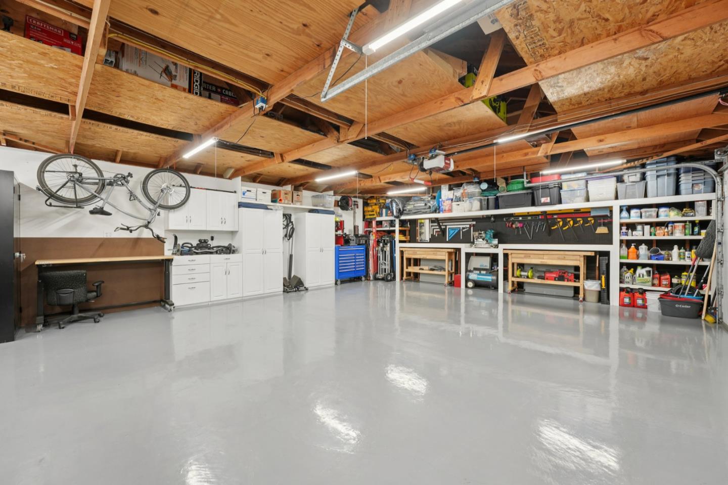 2930 Silverland Court