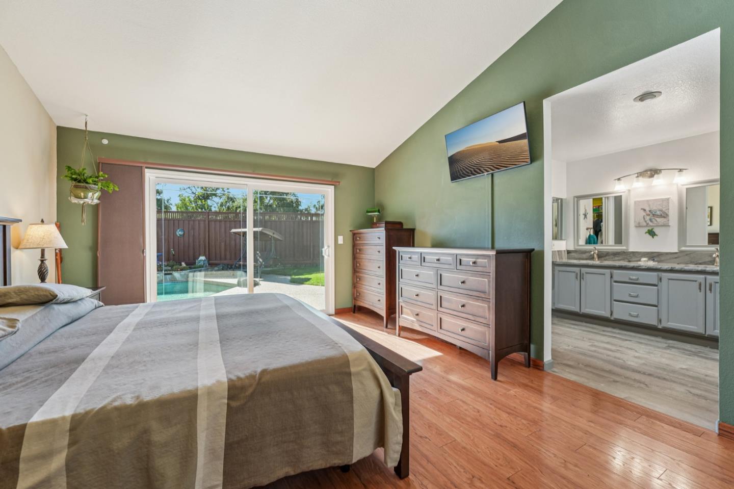 2930 Silverland Court