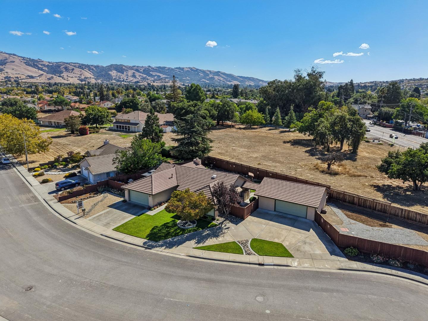 2930 Silverland Court