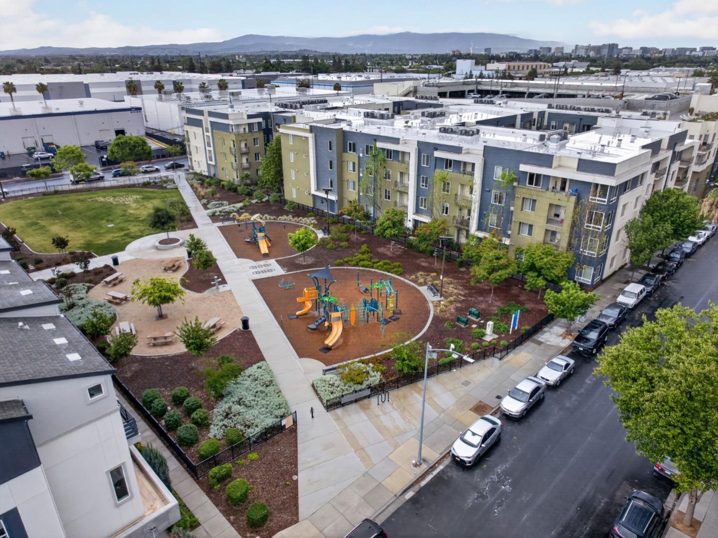 1860 Midnight Circle