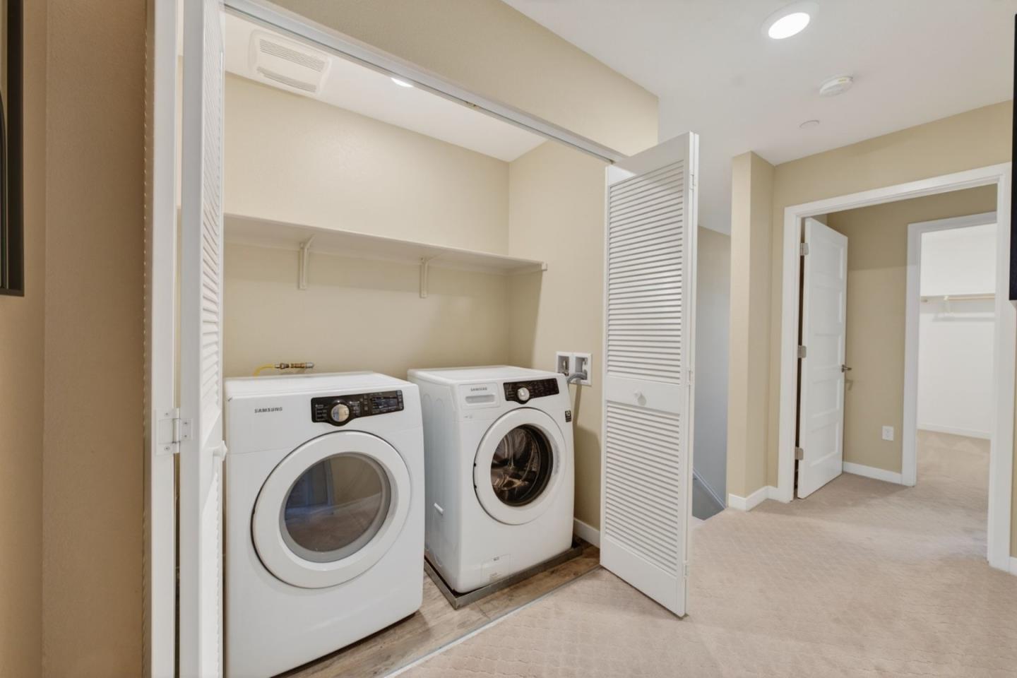 1860 Midnight Circle