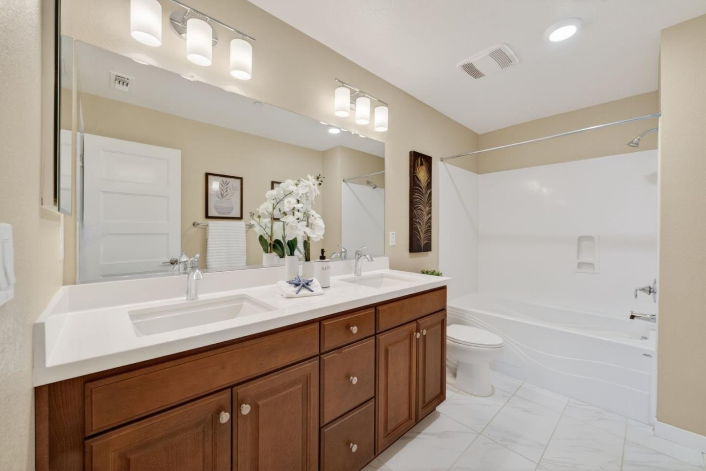 1860 Midnight Circle