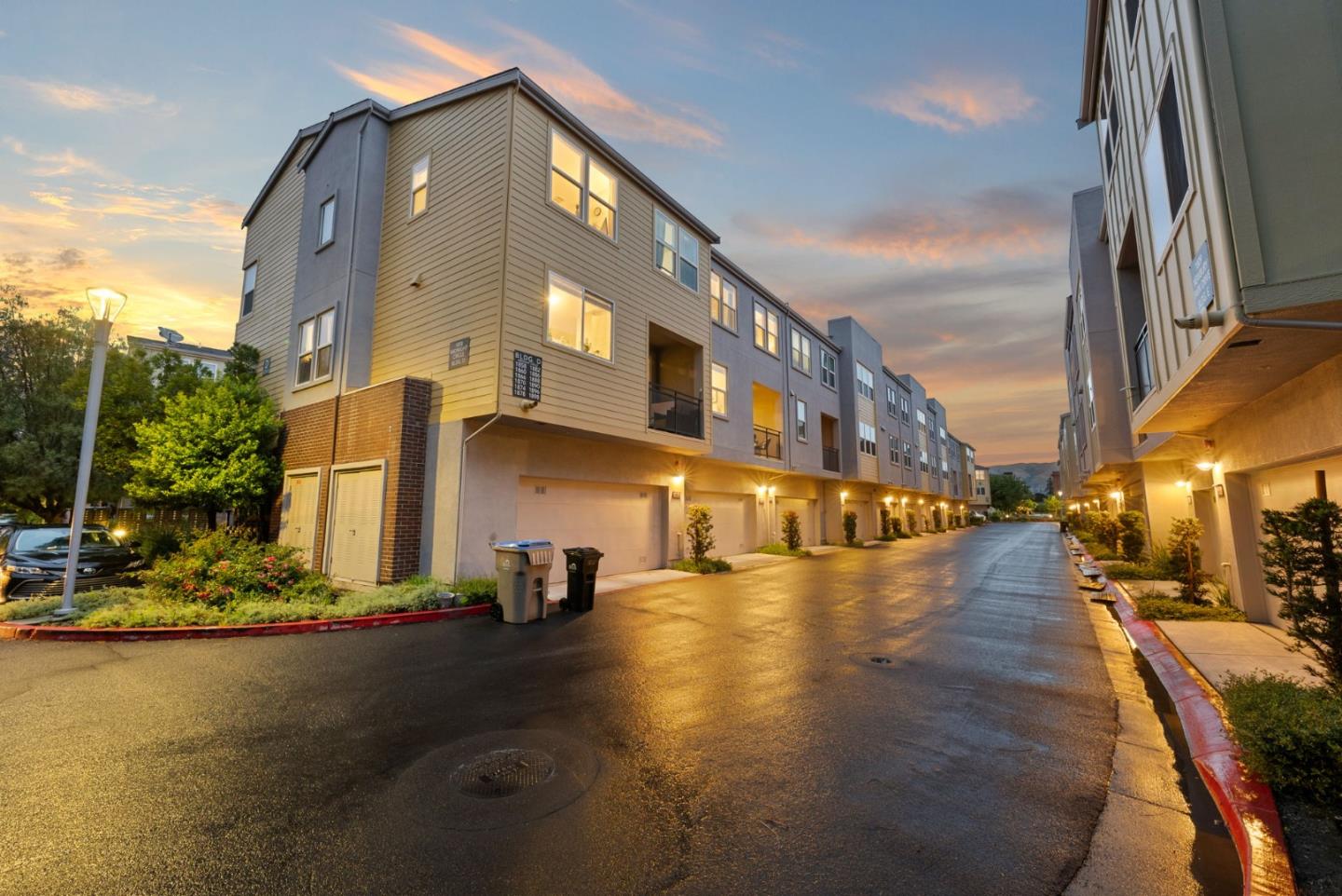 1860 Midnight Circle