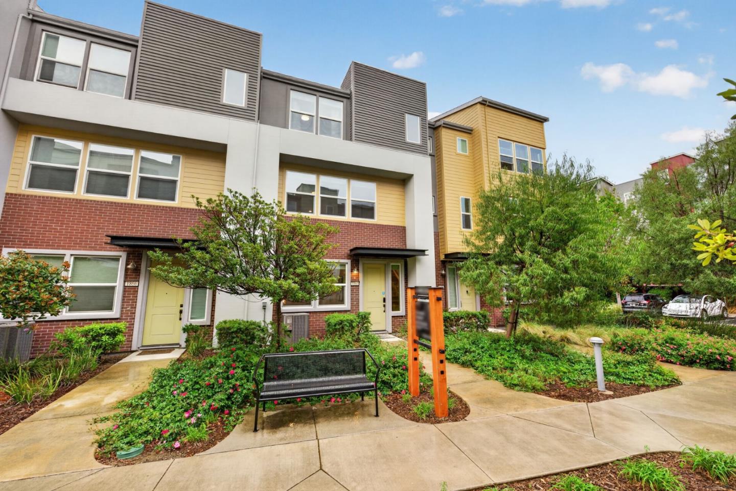 1860 Midnight Circle