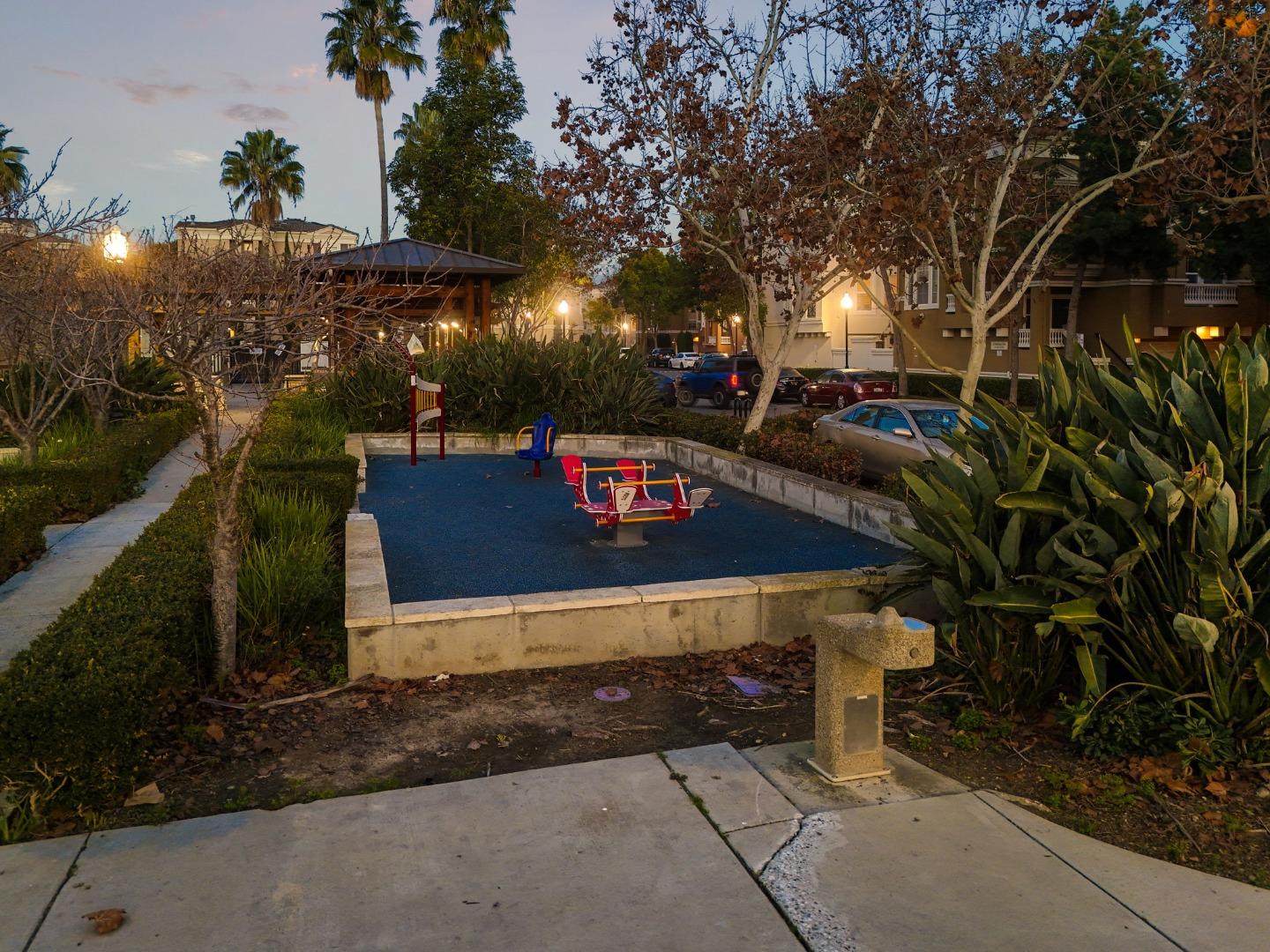 815 Towne Drive