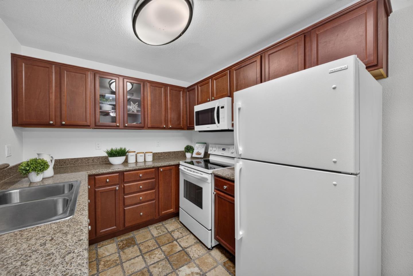 404 Dempsey RD 207