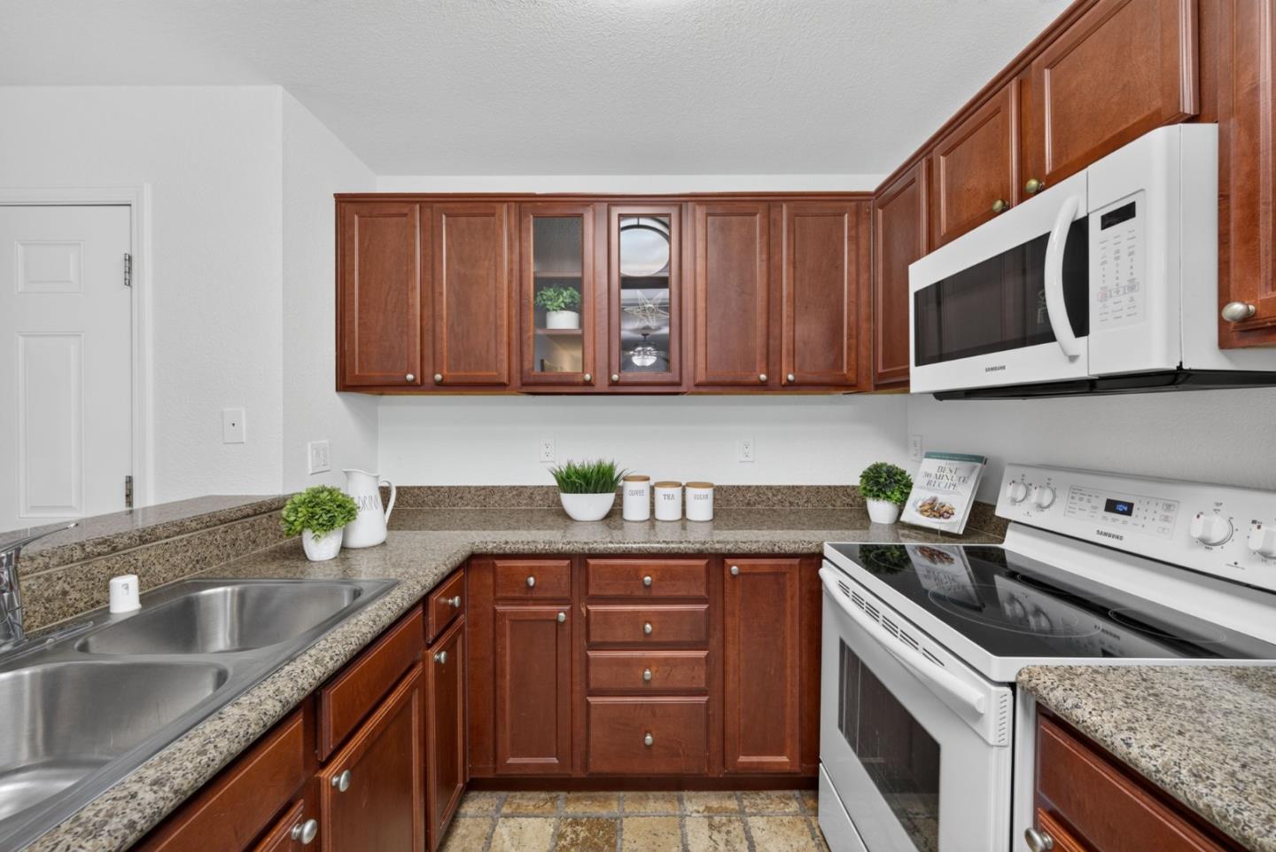 404 Dempsey RD 207