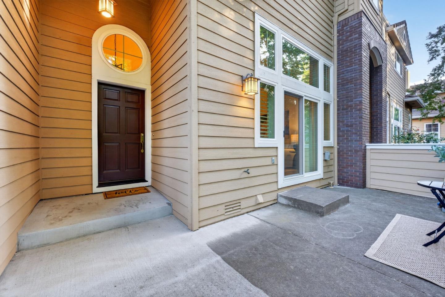 493 Mill River LN