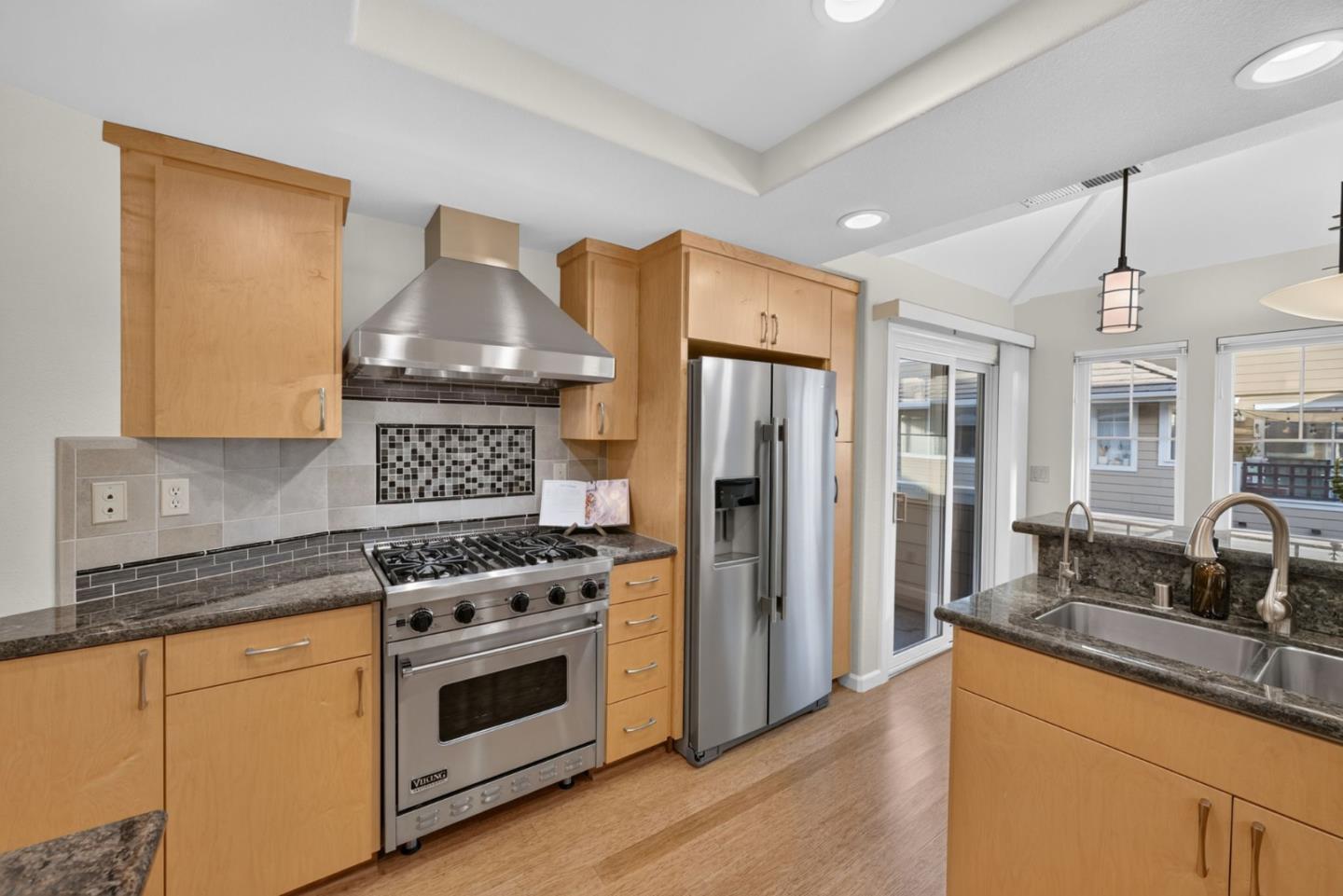 493 Mill River LN