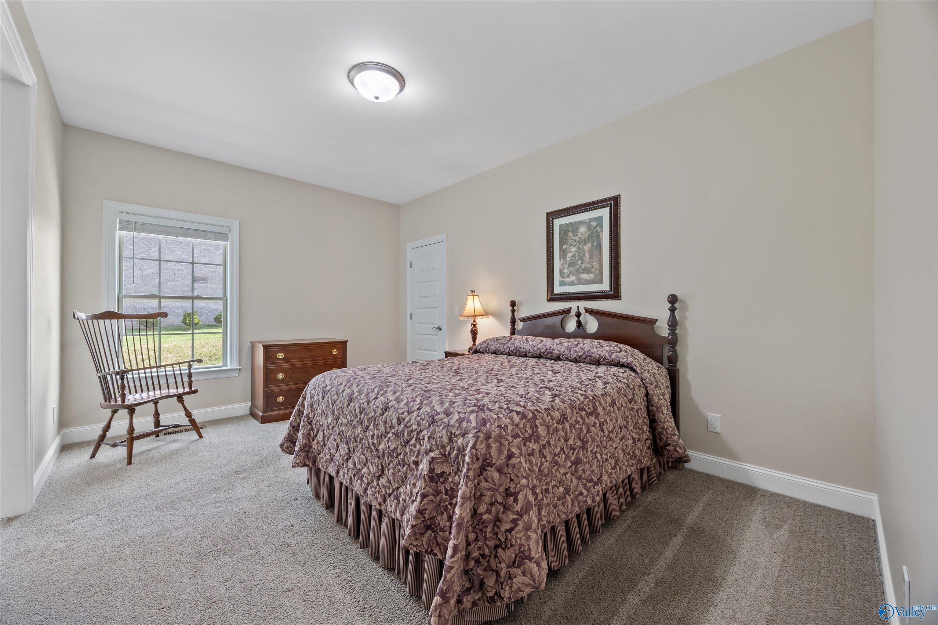 10 Natures Loop Road SE