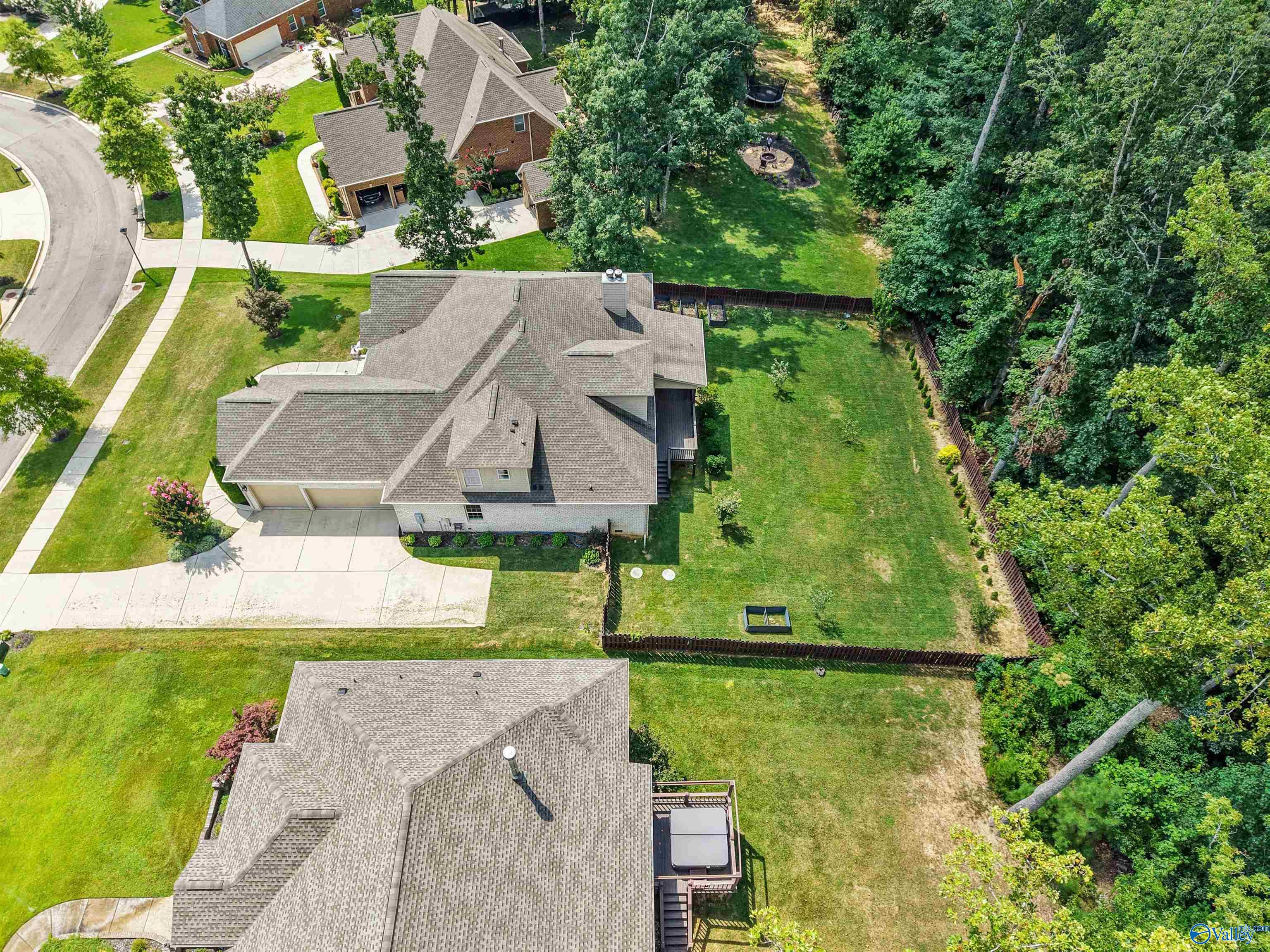 10 Natures Loop Road SE