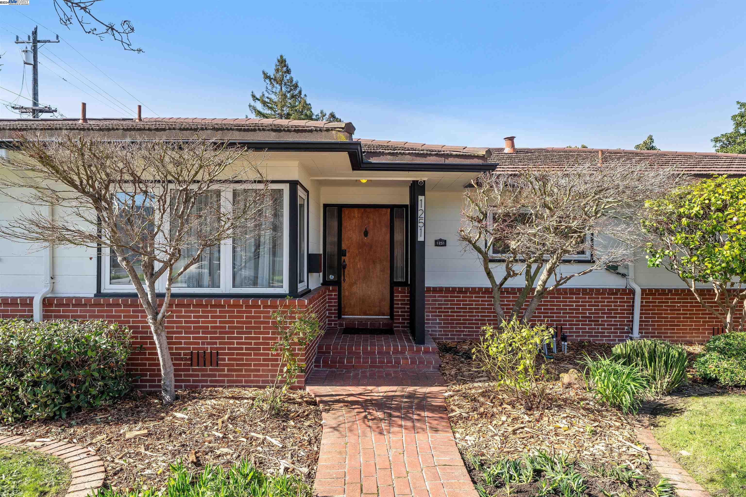 1251 San Jose St