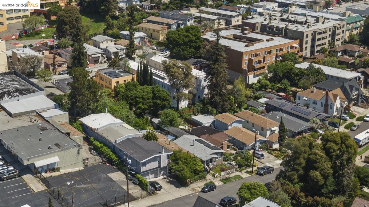 2850 Georgia St