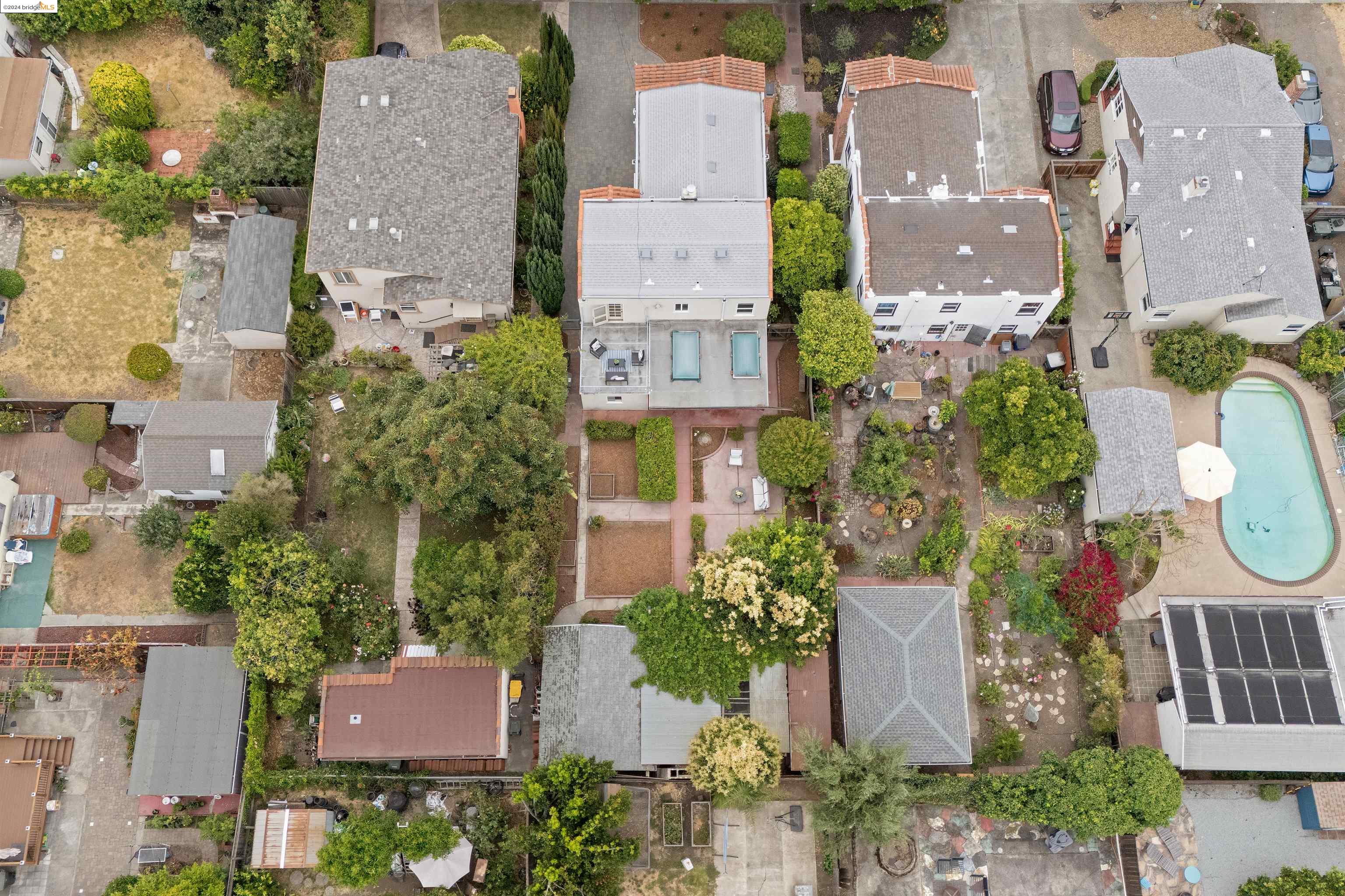 568 Dolores Ave