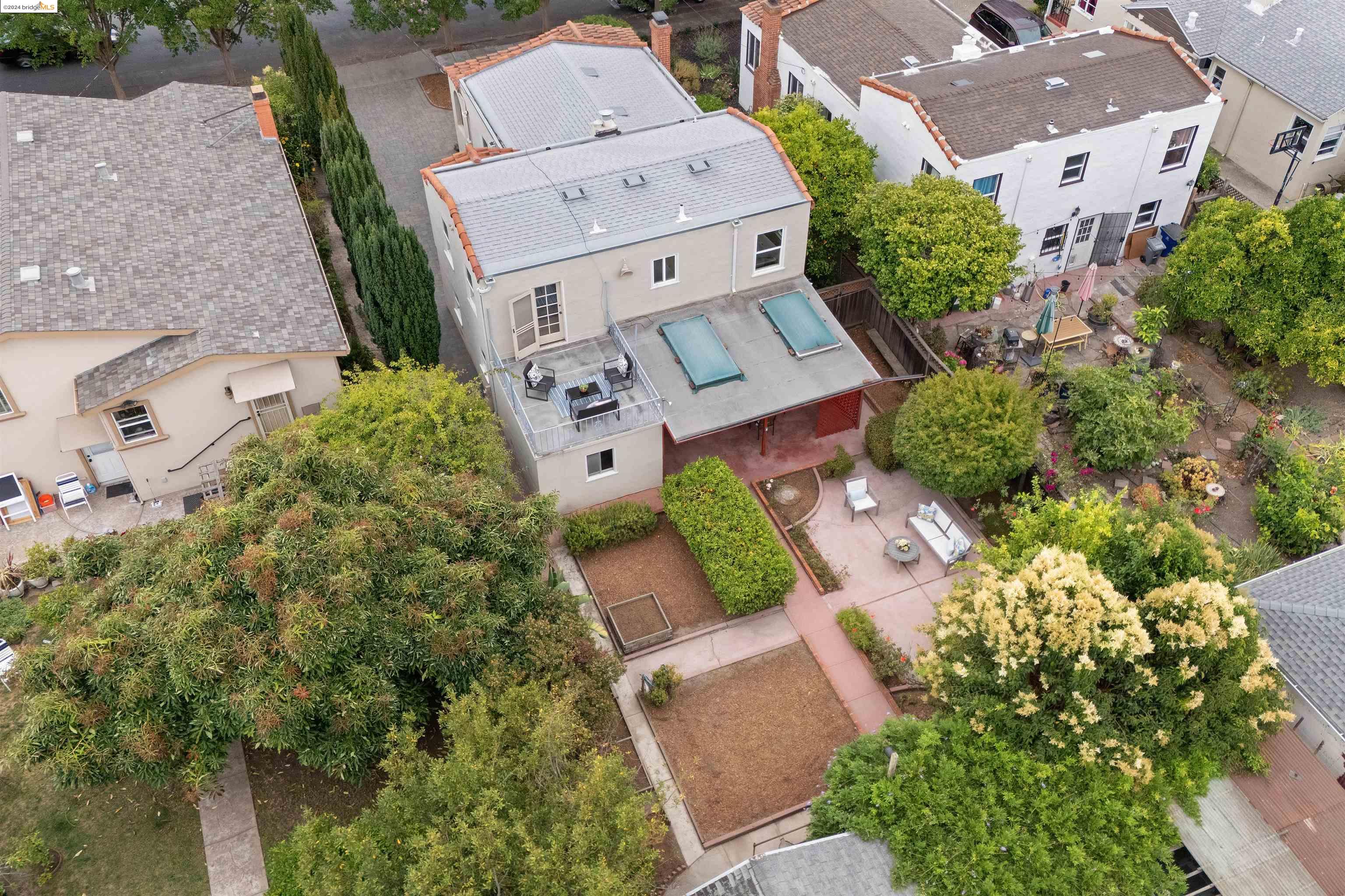 568 Dolores Ave