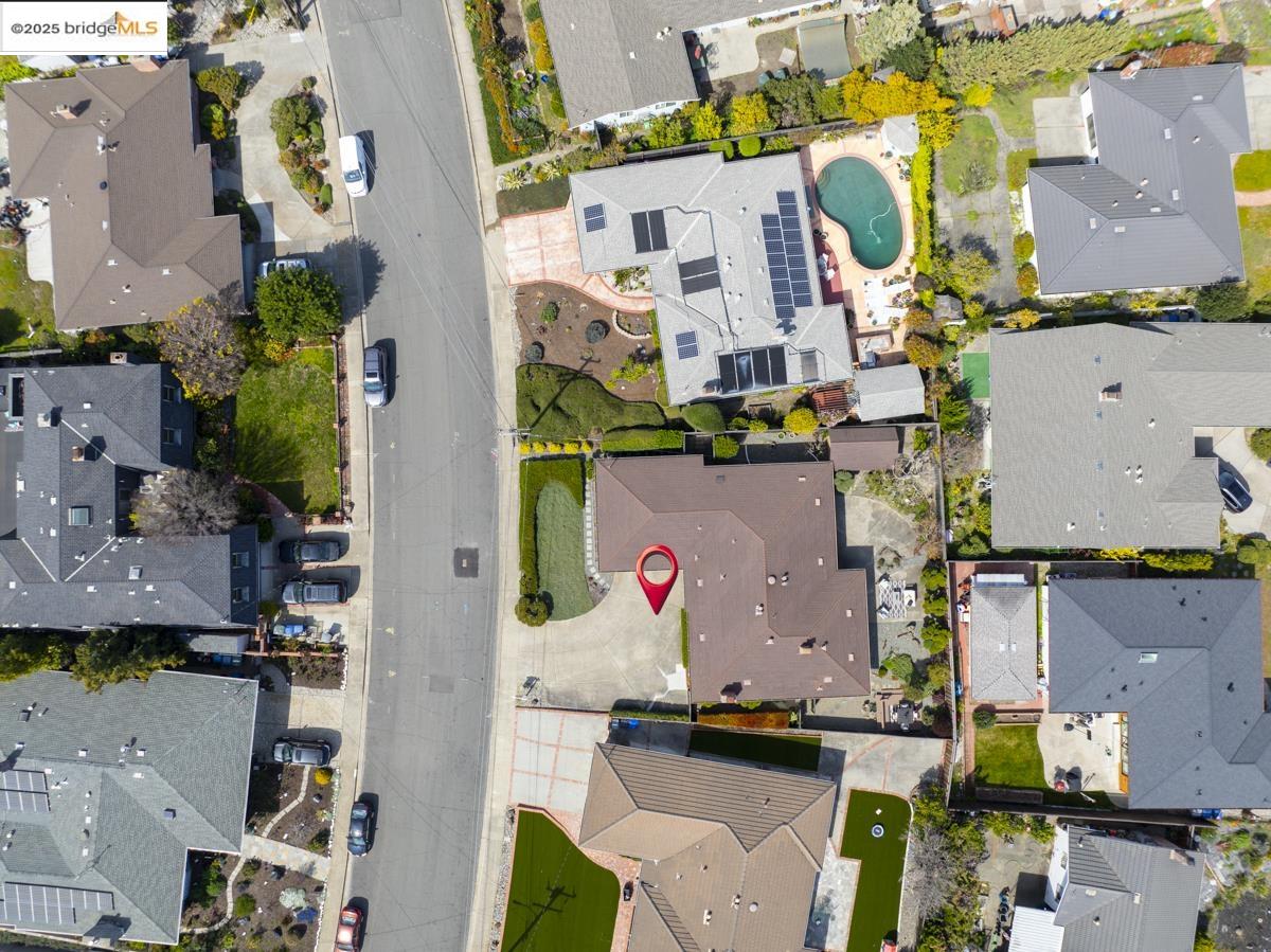 2436 Harborview Dr