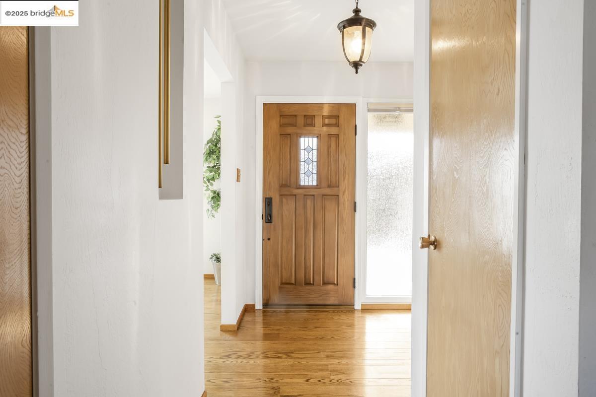 2436 Harborview Dr
