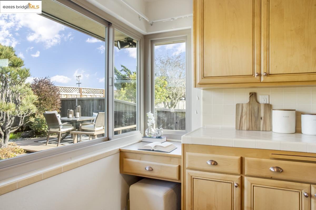 2436 Harborview Dr