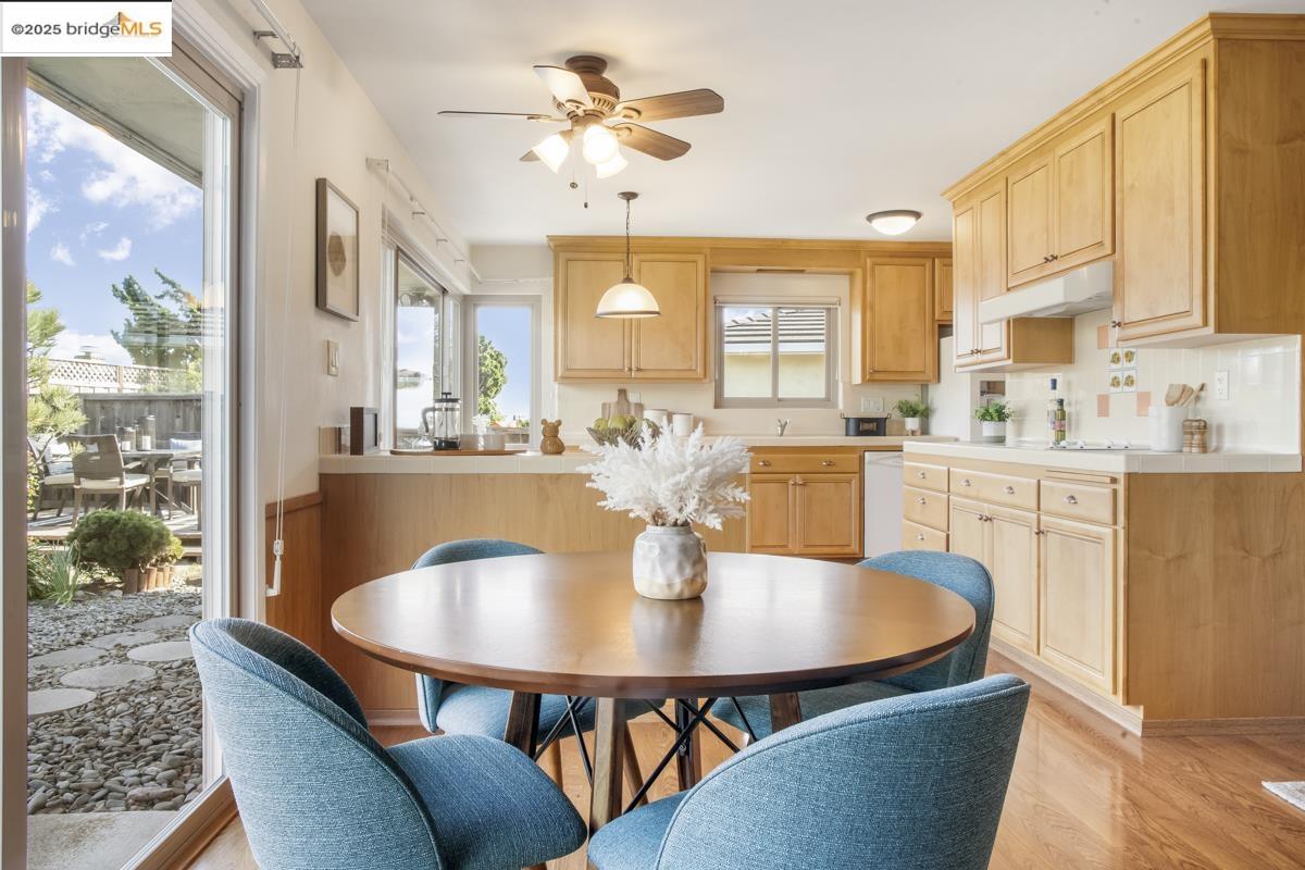 2436 Harborview Dr