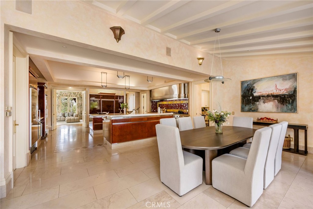 1129 Via Mirabel