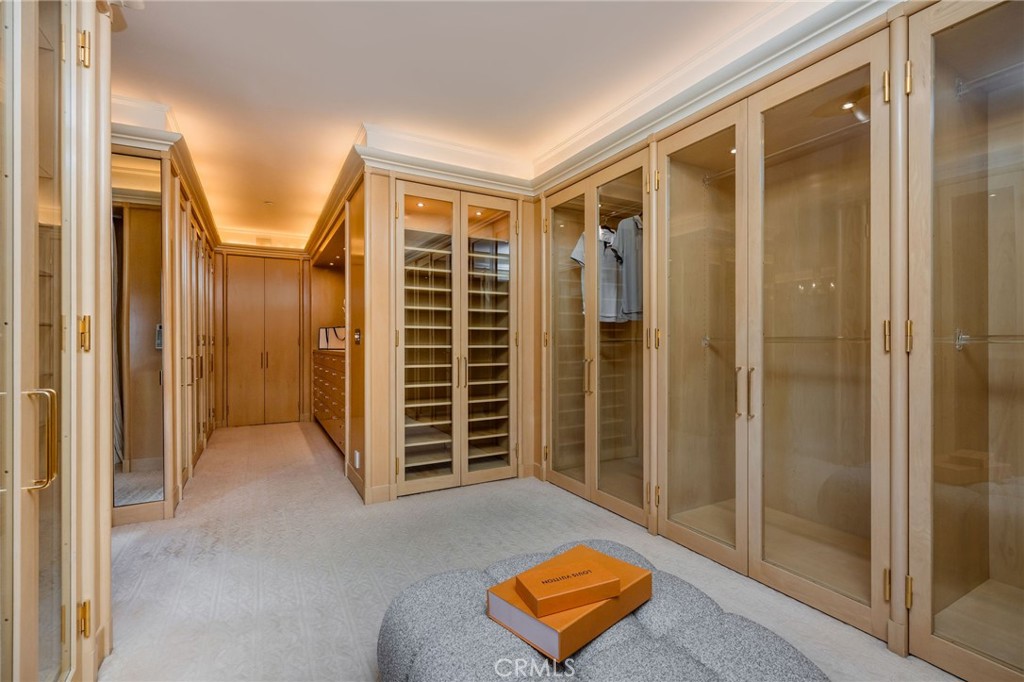 1129 Via Mirabel