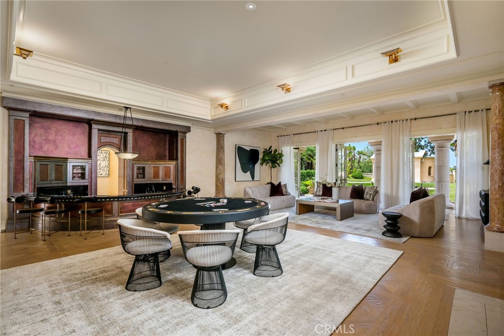 1129 Via Mirabel