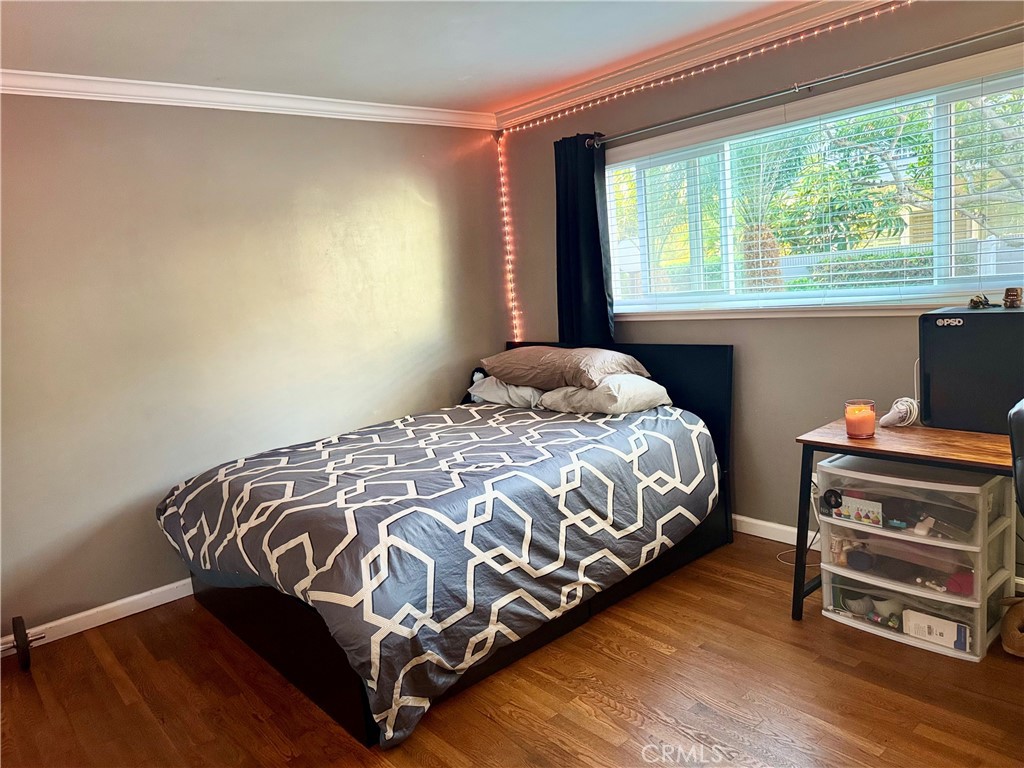 3210 Merrill 23