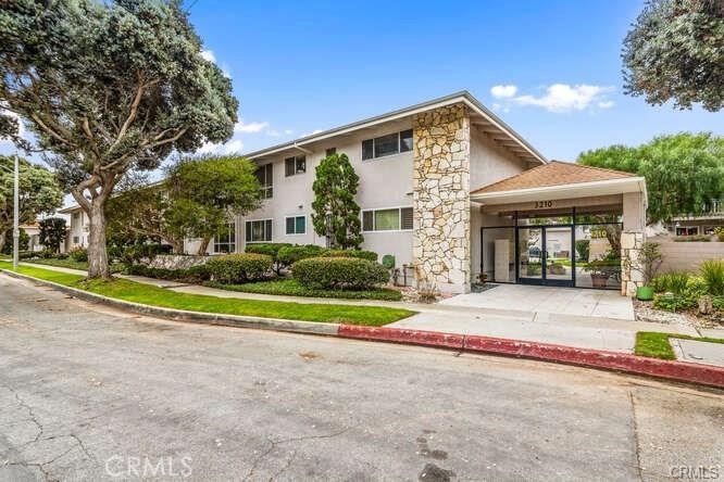 3210 Merrill 23