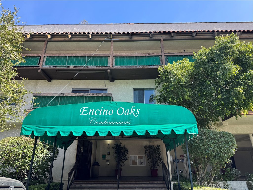 5460 White Oak Avenue D102