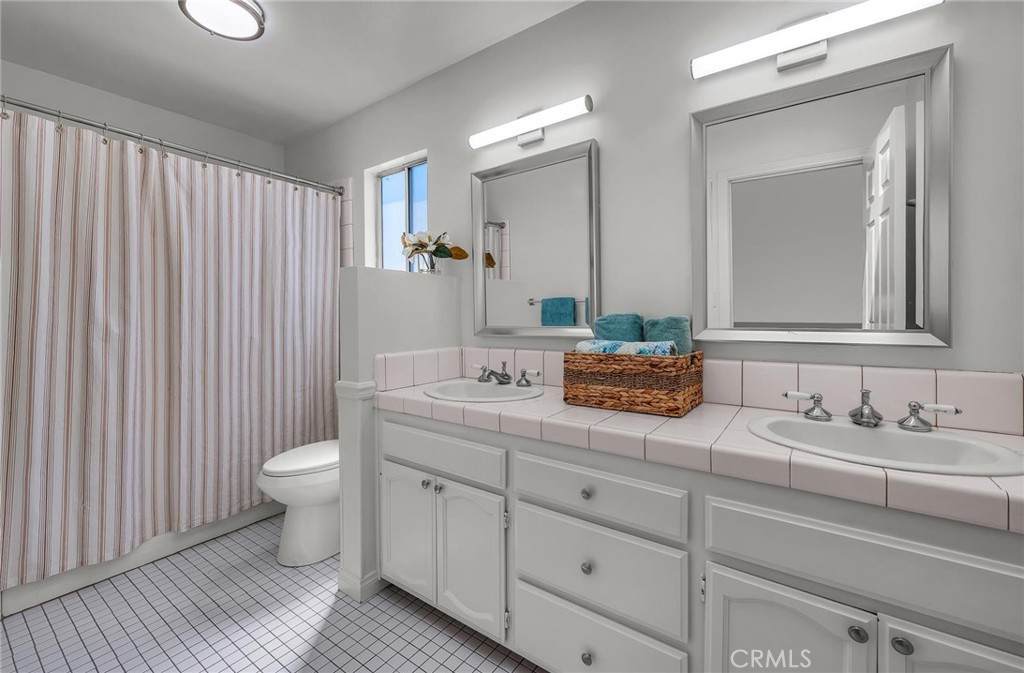 1731 Spreckels