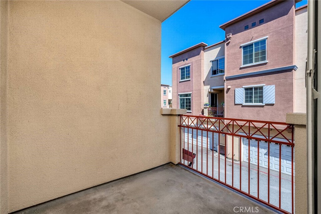 13639 Foster 3