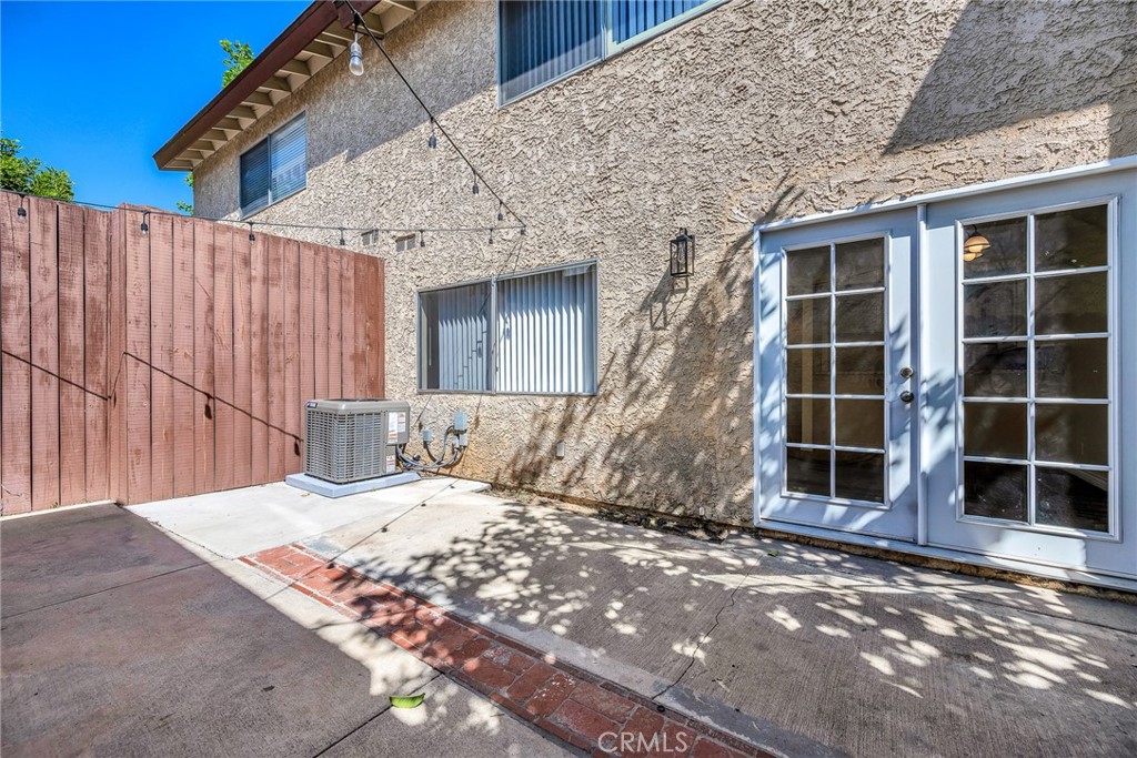 13701 Hubbard Street 18