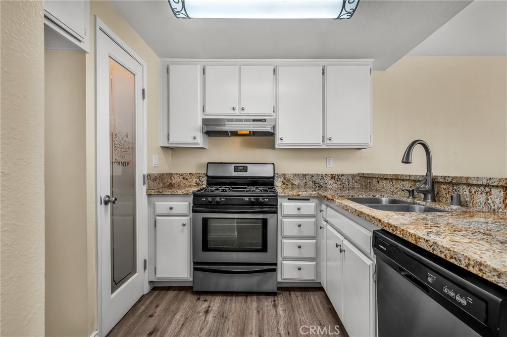 13701 Hubbard Street 18