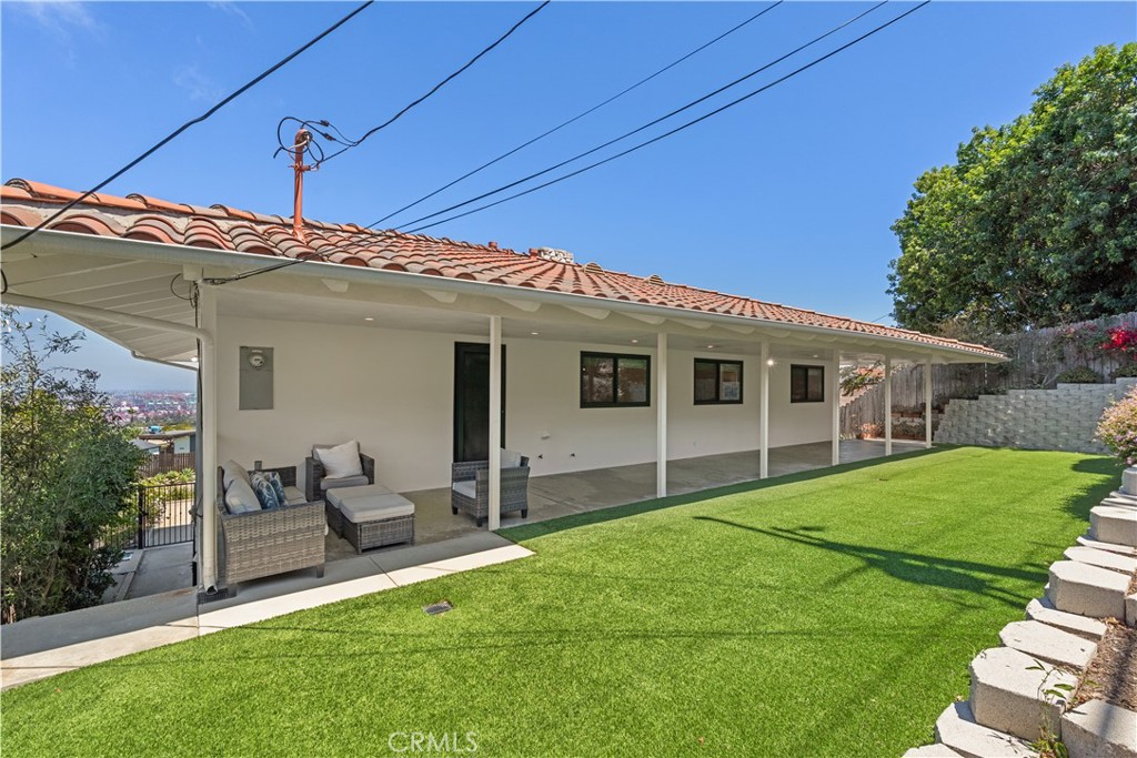29411 N Enrose