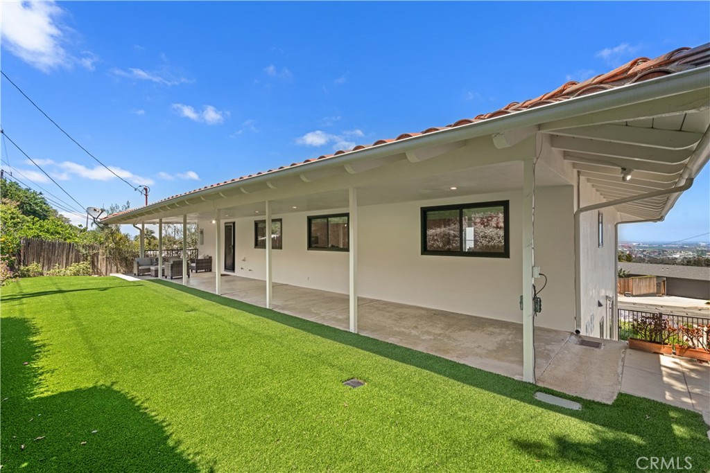 29411 N Enrose