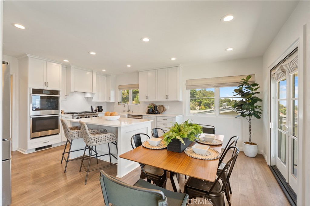 29411 N Enrose