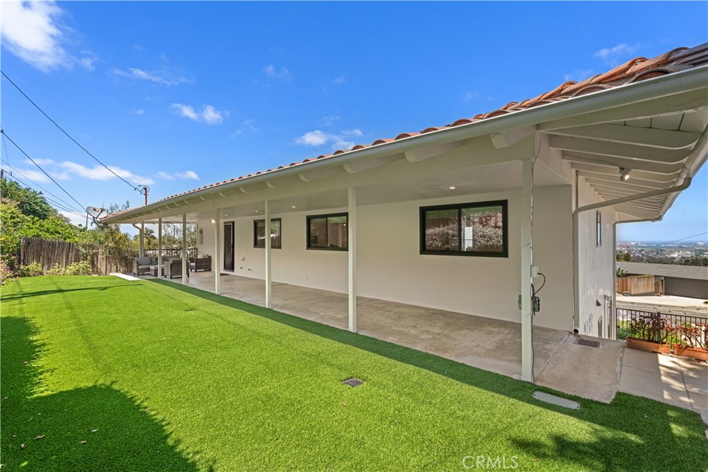 29411 N Enrose
