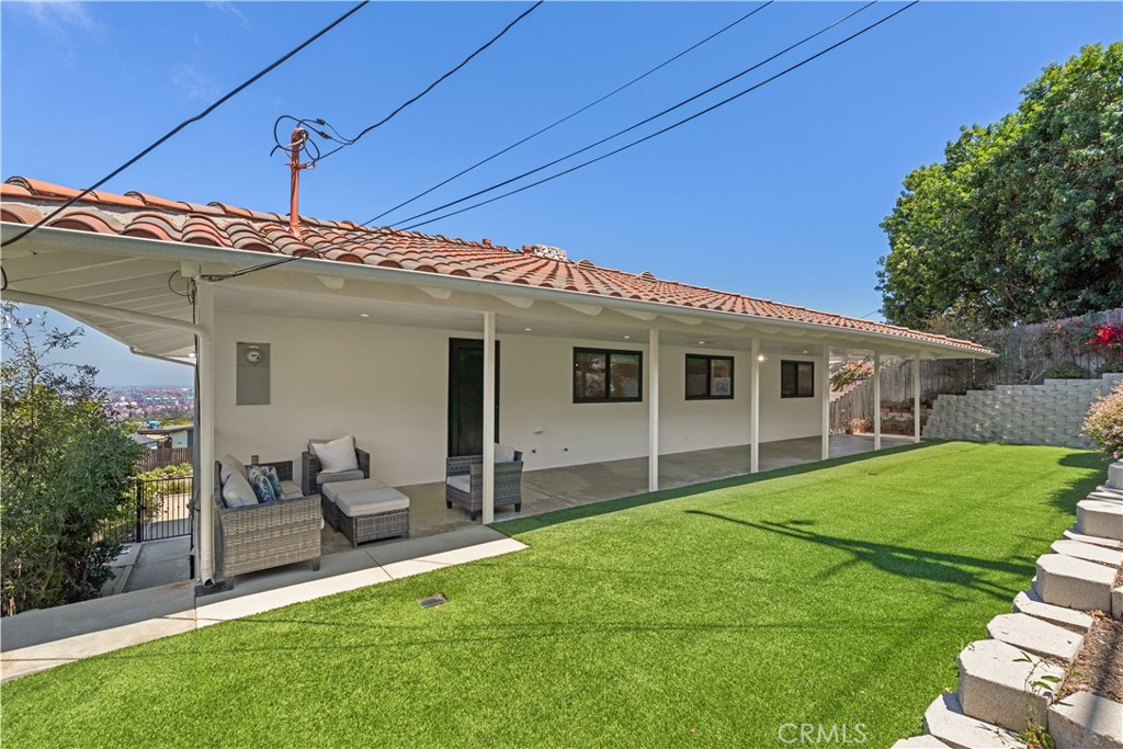 29411 N Enrose