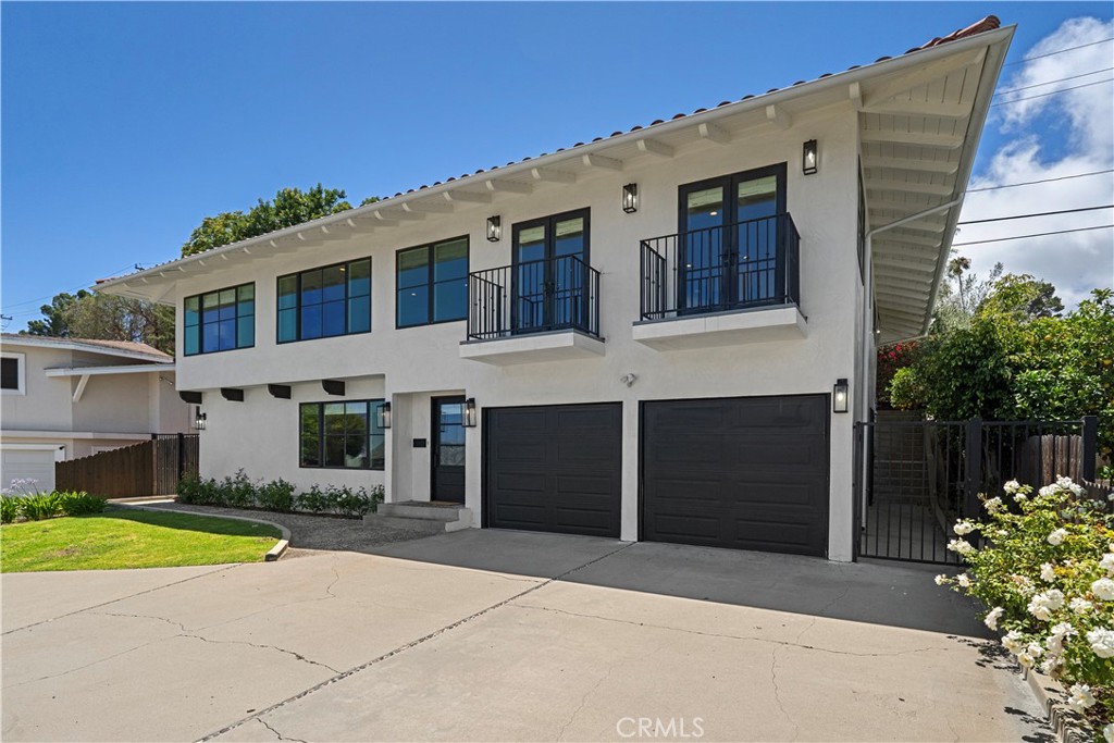 29411 N Enrose