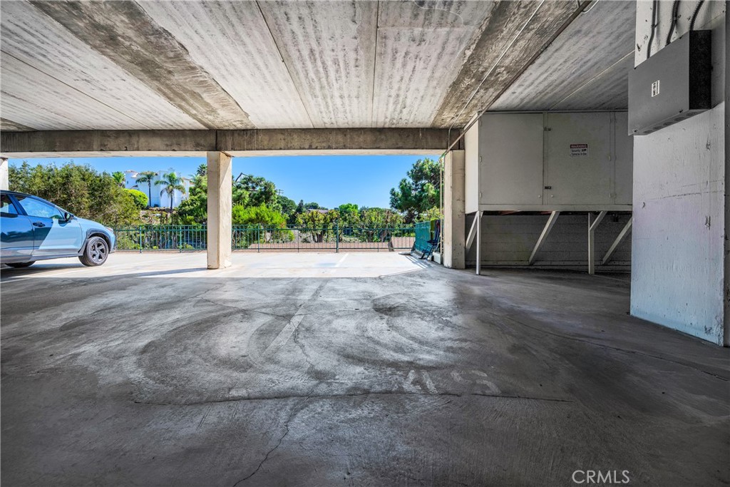 6439 Kanan Dume Road