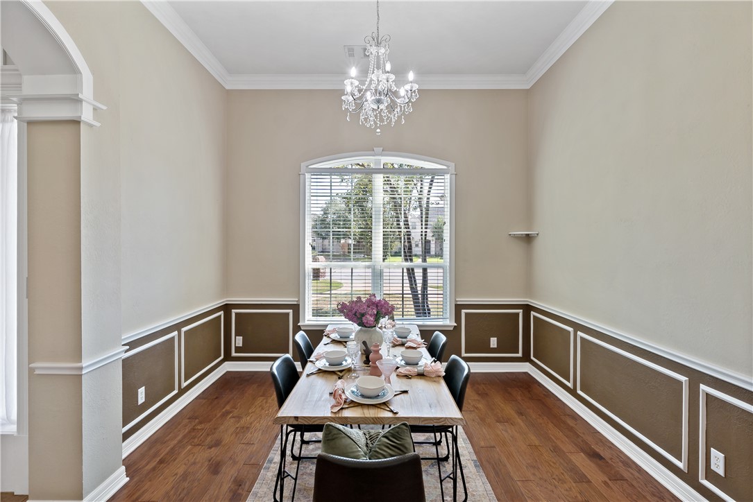 3703 Park Crest Drive