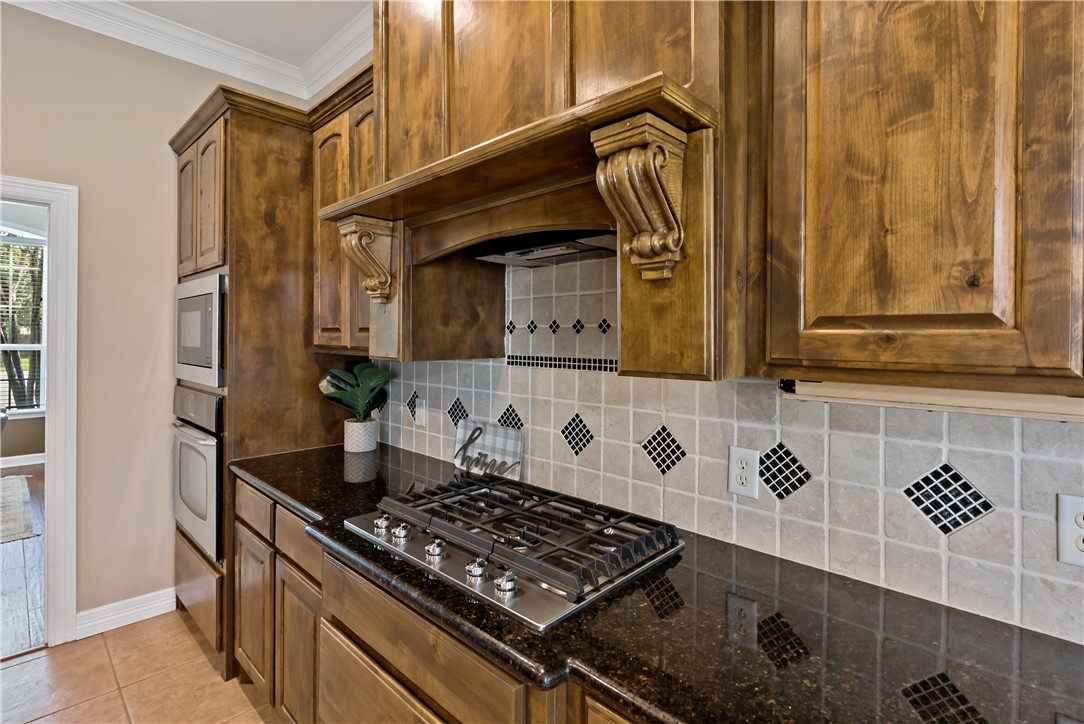 3703 Park Crest Drive