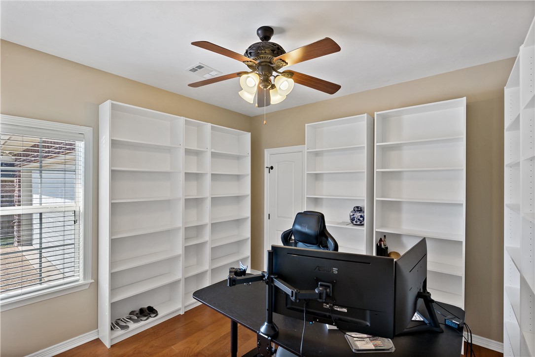 3703 Park Crest Drive