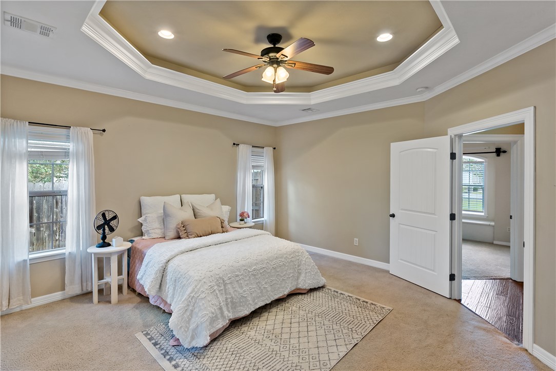 3703 Park Crest Drive