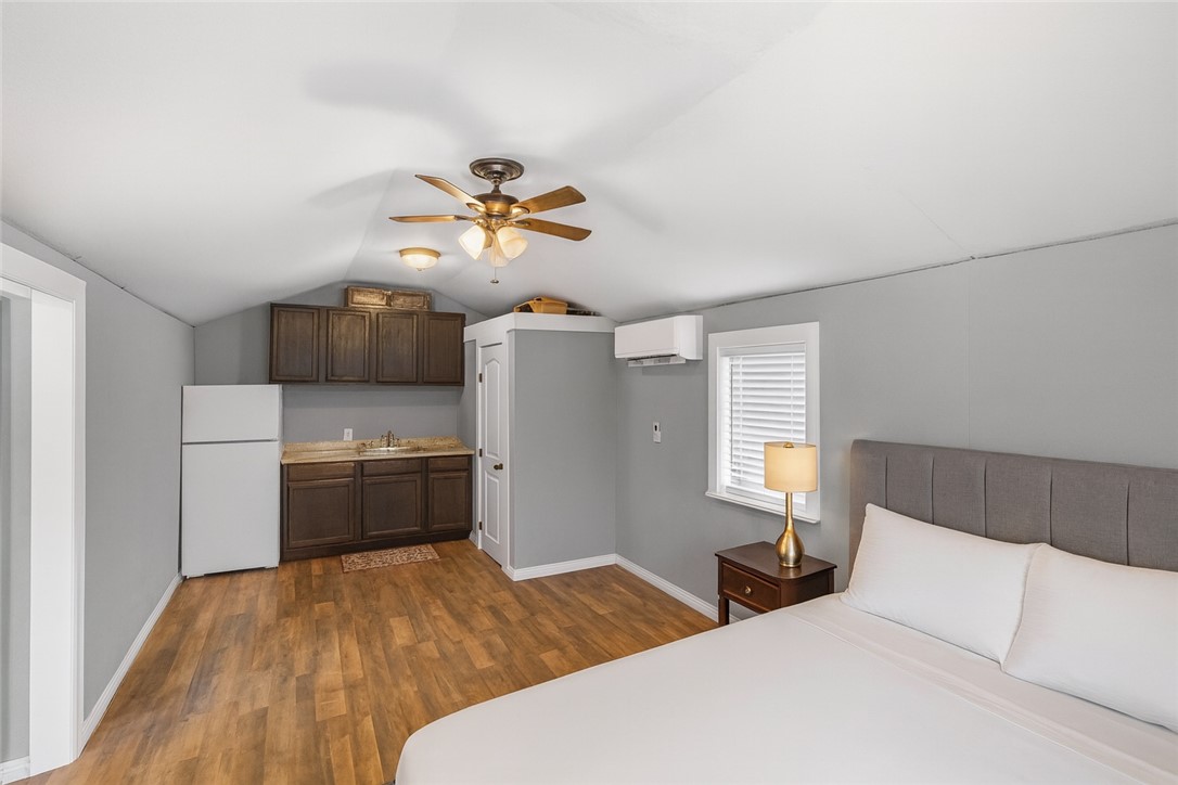 469 County Road 272