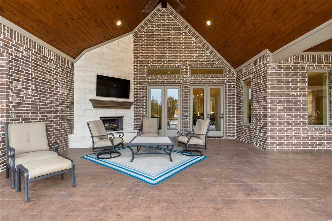 5009 Trumpeter Swan Drive