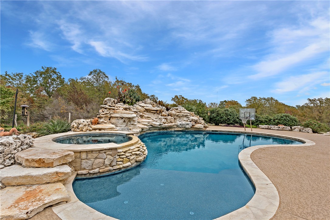 5009 Trumpeter Swan Drive