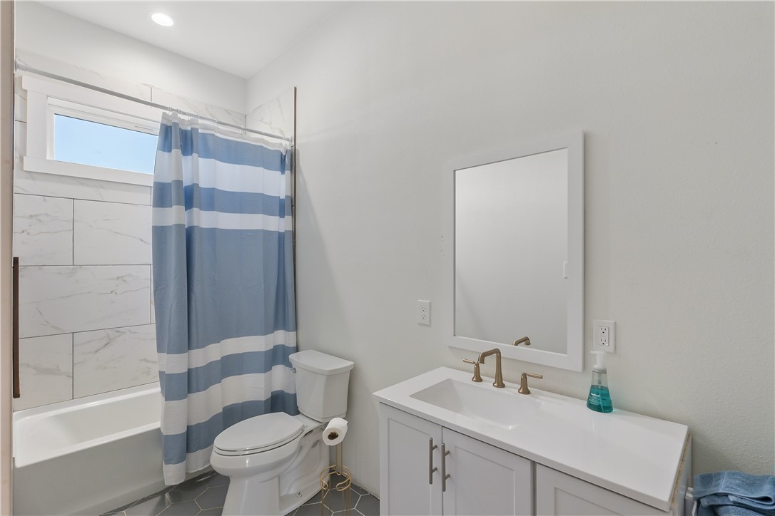 7843 County Road 125