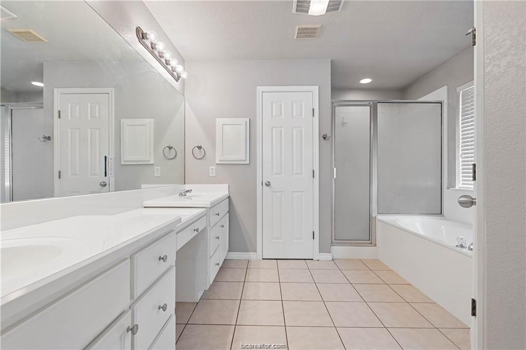 3806 Dresden Lane