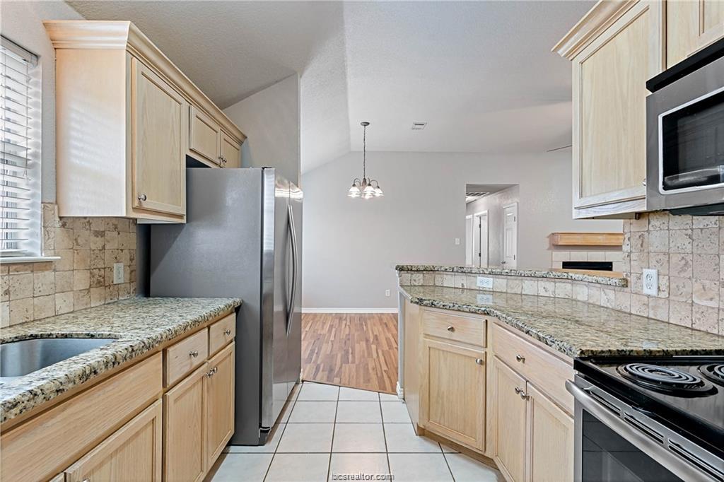 3806 Dresden Lane